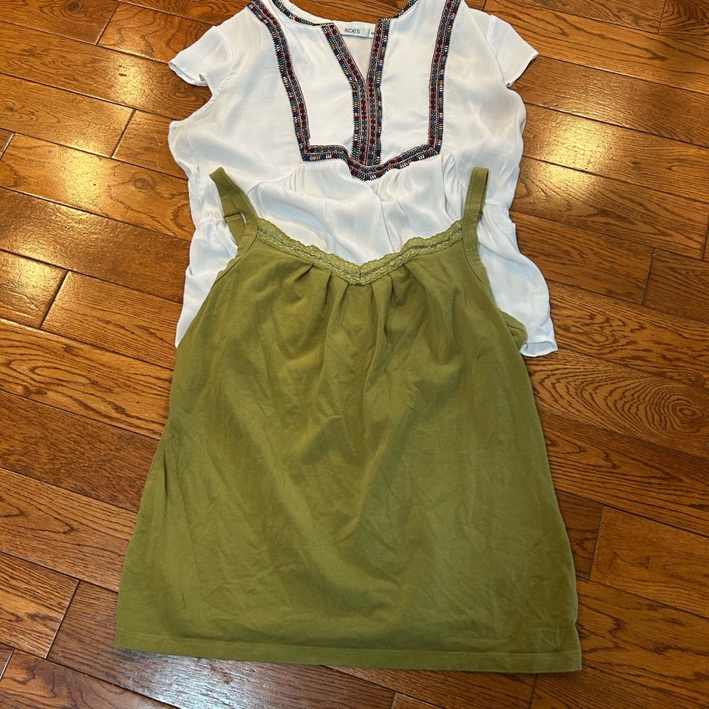 4 Top Bundle! Ricki’s, Northern Reflections and more. Sizes M/L ptp is 16.5-18” - Picture 12 of 13